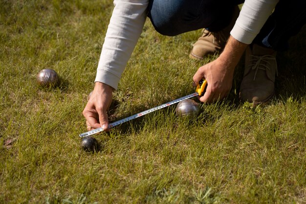 Освобождение и отсоединение рулевых тяг и стабилизатора