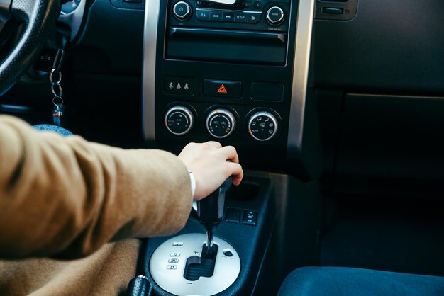 Стандарты разъемов OBD-I и OBD-II: отличия и особенности